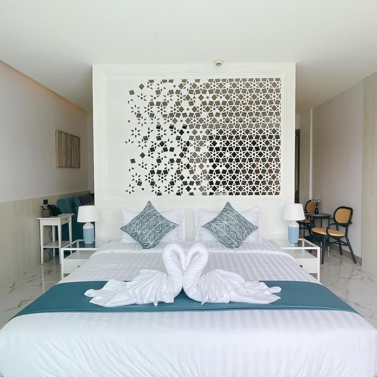 Sand Dance Hotel Prachuap Khiri Khan Extérieur photo