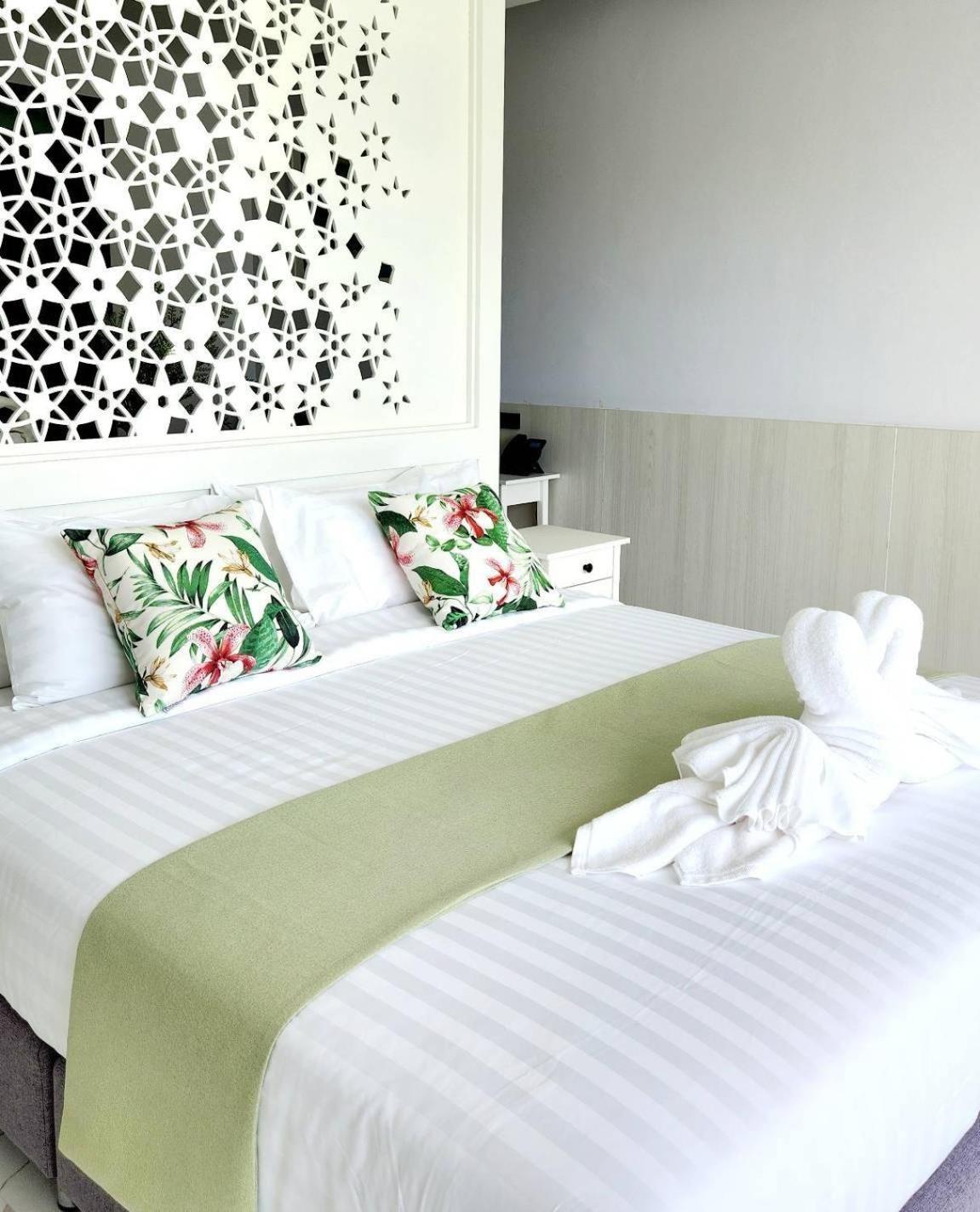 Sand Dance Hotel Prachuap Khiri Khan Extérieur photo